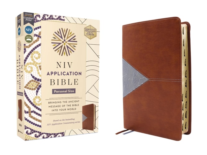 NIV Application Bible, Personal Size, Leathersoft, Brown/Blue, Red Letter, Indexed, Comfort Print: Bringing the Ancient Message of the Bible into Your World (NIV Application Commentary Resources)