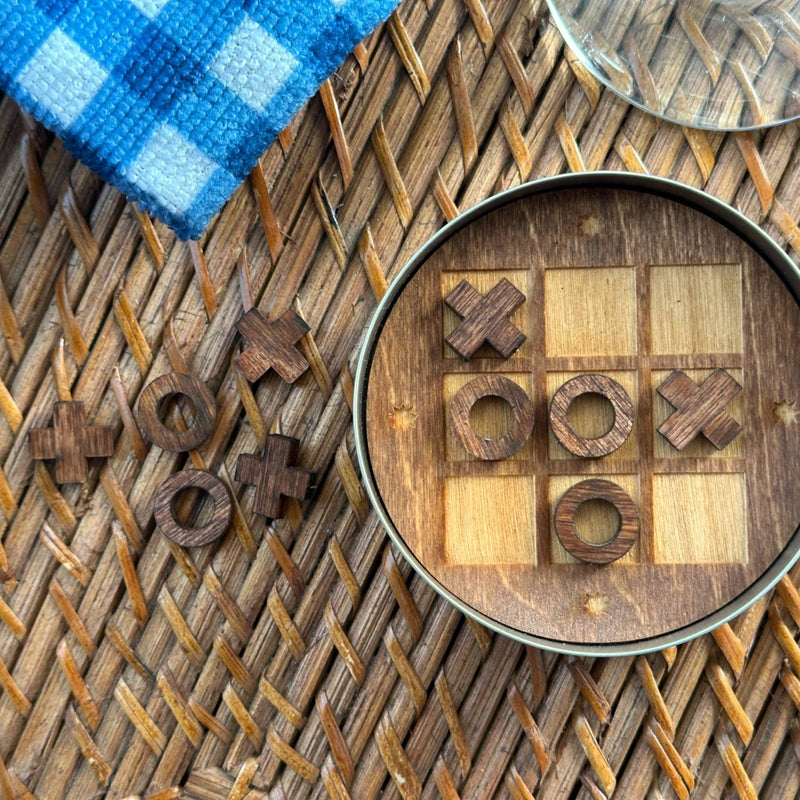 Tic Tac Toe (Games in the Round)
