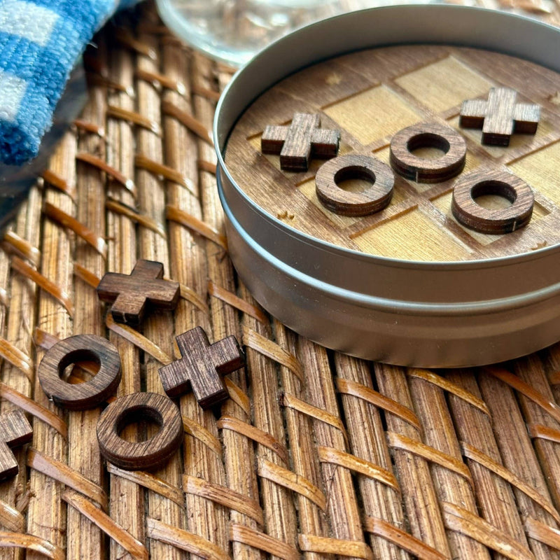 Tic Tac Toe (Games in the Round)